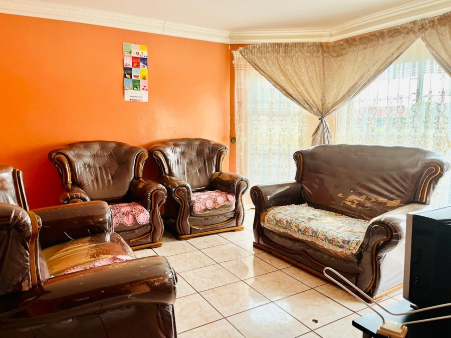 4 Bedroom Property for Sale in Mdantsane Nu 17 Eastern Cape